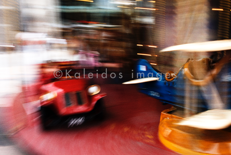 Blur;Carousel;Cars;Games;Kaleidos;Kaleidos images;Leisures;Merry-go-round;Movement;Paris;Tarek Charara;Children